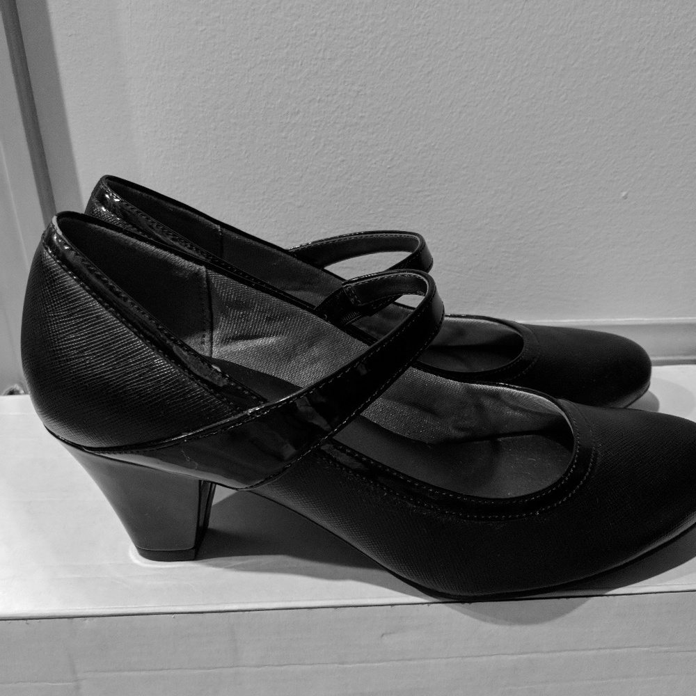 Brand New dress shoes